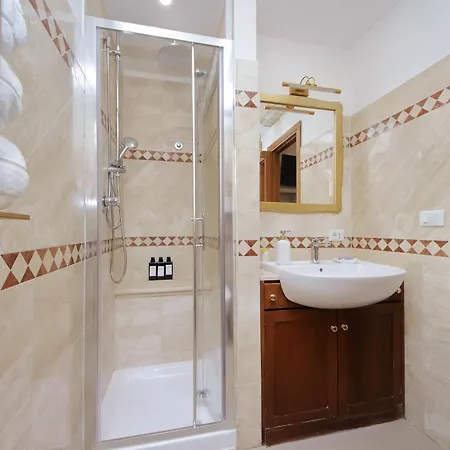 Mm Trevi Lejlighed Rom