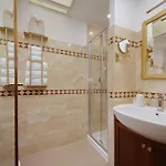 Mm Trevi Lejlighed Rom